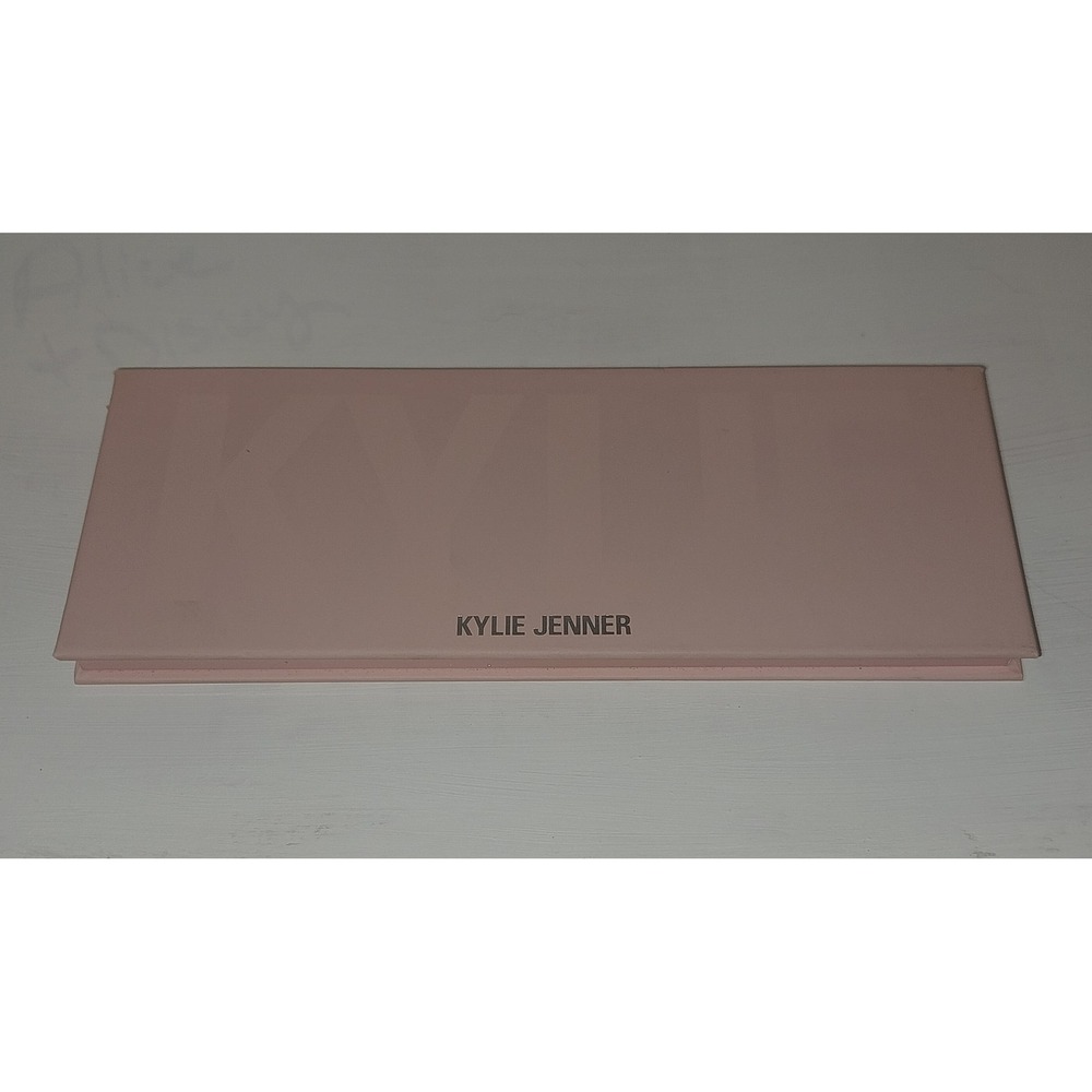 Kylie Jenner Eyeshadow Pallet